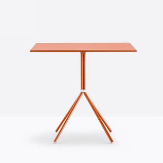 Pedrali Nolita 5454 tablewith top 27 9/16x27 9/16 inch Pedrali Orange AR500E - Buy now on ShopDecor - Discover the best products by PEDRALI design